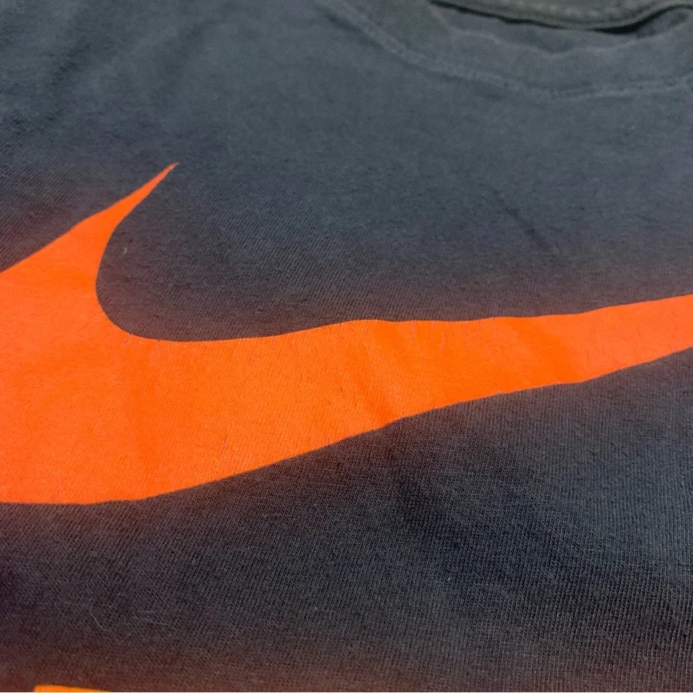 Nike short sleeve t shirt size L